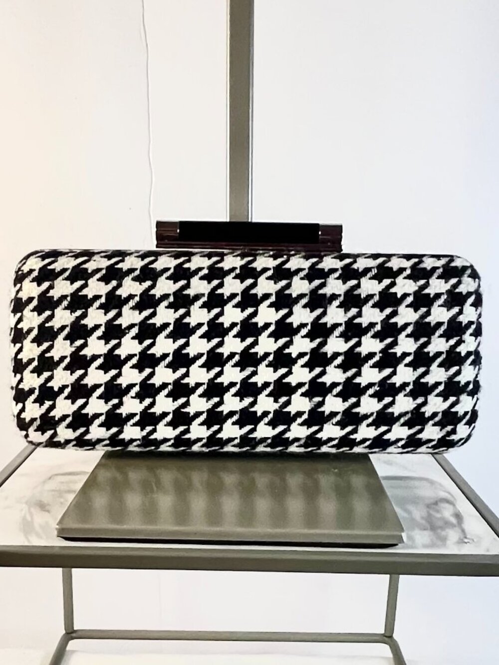 NWT 🖤 Kate Landry Houndstooth Evening Clutch – Classic Black & White Elegance - Picture 3 of 16